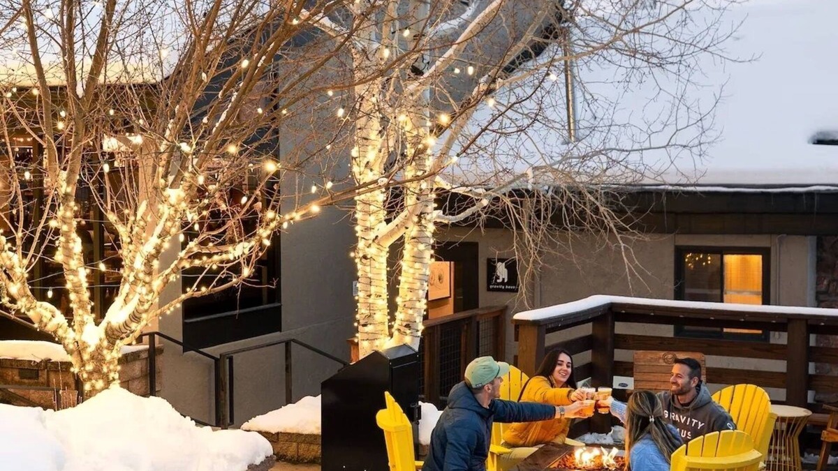Steamboat Springs Hotel | King Pool View Room, Gravity Haus, Relaxing Hot Tub, Gondola Proximity