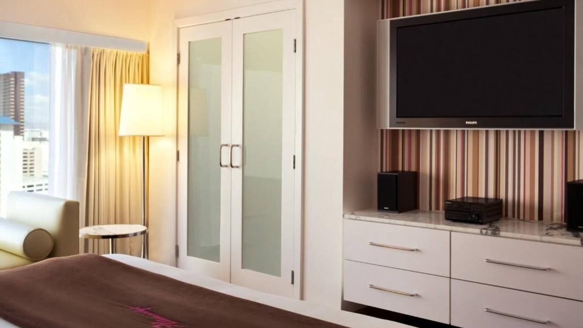 Las Vegas Strip Hotel | King Room at a Hotel