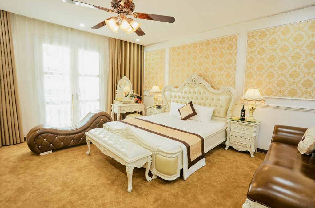 Cau Giay Hotel | King's Hotel Yên Hòa