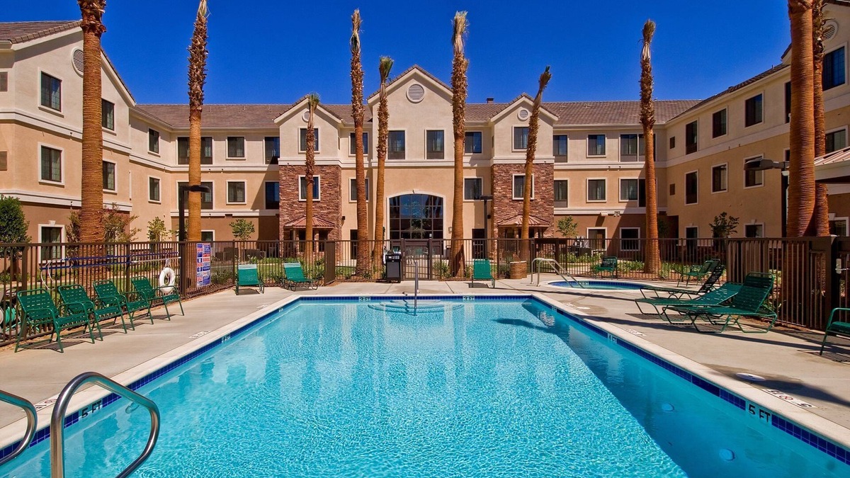 Palmdale Apartment | King Suite. Free Breakfast. Outdoor Pool & Hot Tub. Near Edwards Air Force Base!