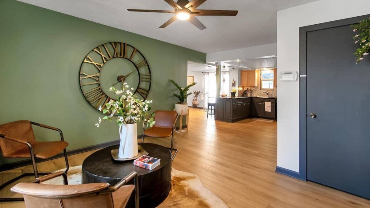 Wichita House | King Suite with gym at The Grand Escape