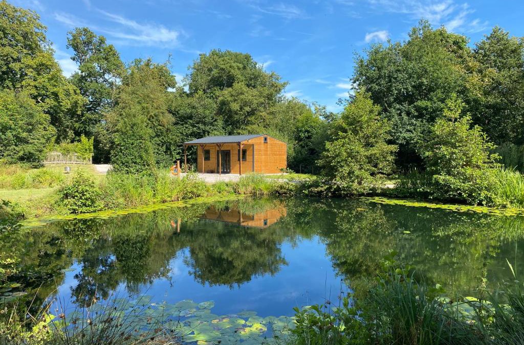 Nantwich Other | Kingfisher Cabin - Wild Escapes Wrenbury off grid glamping - ages 12 and over
