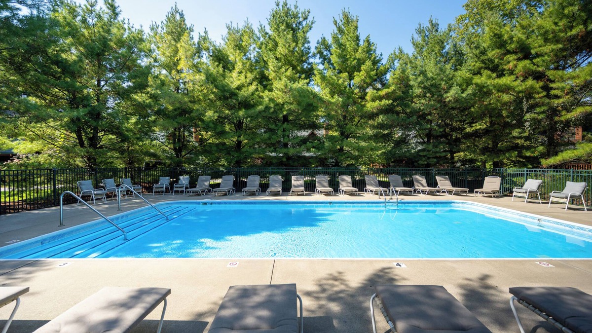 Saugatuck Cabin | Kingfisher Cove! Private hot tub + community pool