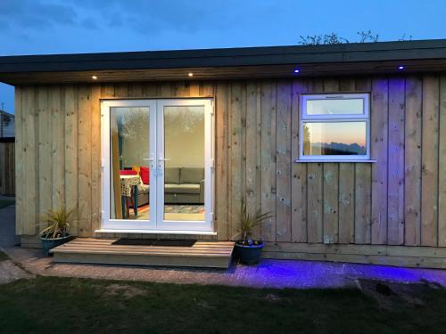 Stenalees Apartment | Kingfisher Glamping Cabin