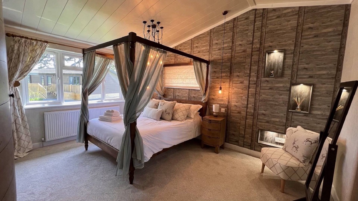 Ryther Apartment | Kingfisher Lodge - Luxury Lodge with Hot Tub