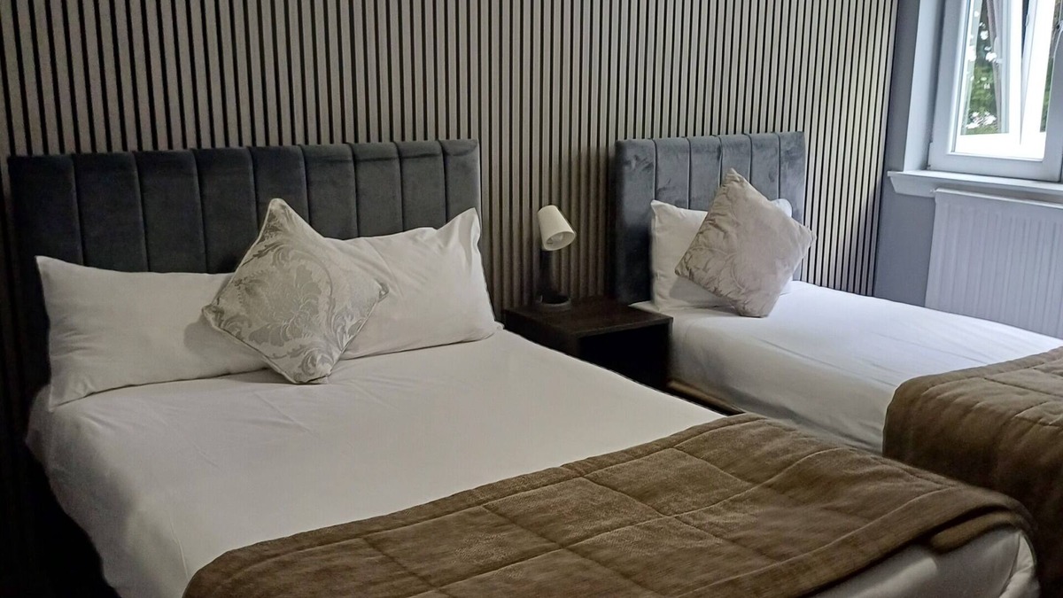 Rutherglen Hotel | Kings Park Hotel