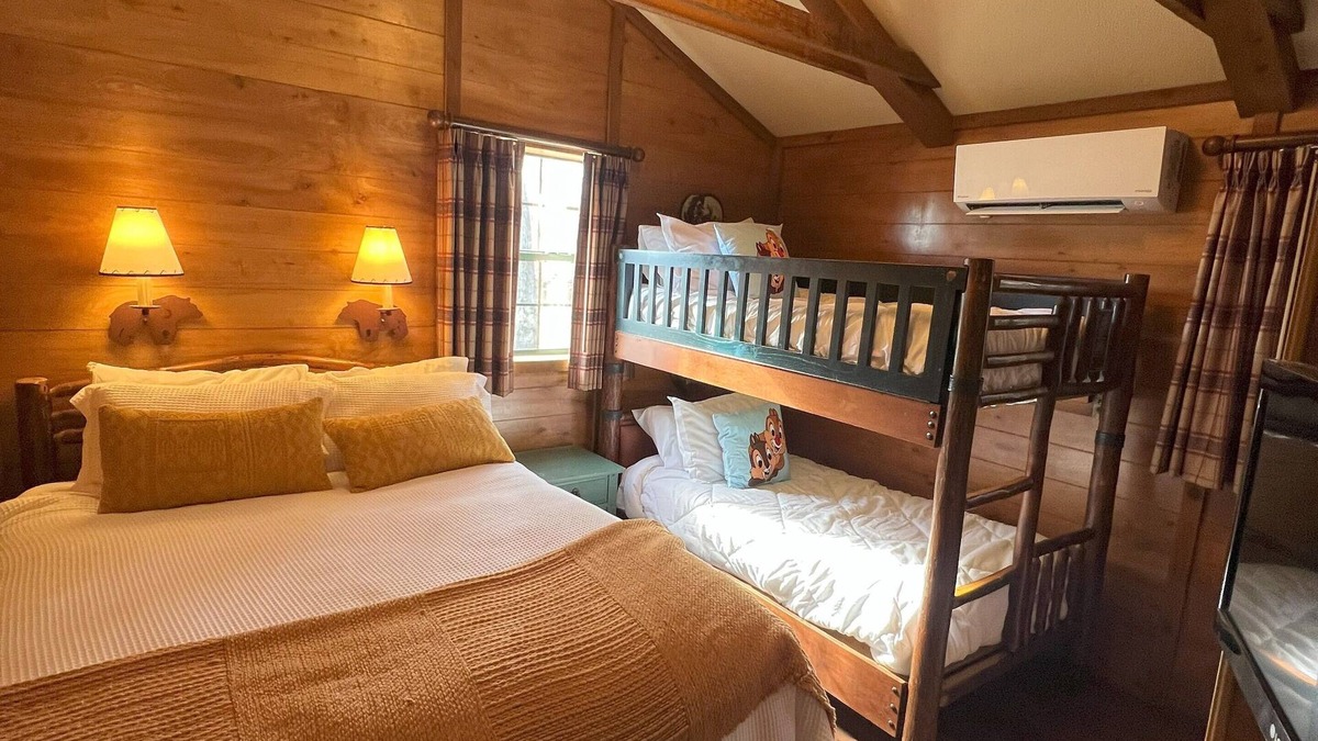 Dadeville Cabin | Kirkland Cabin on the Lake!