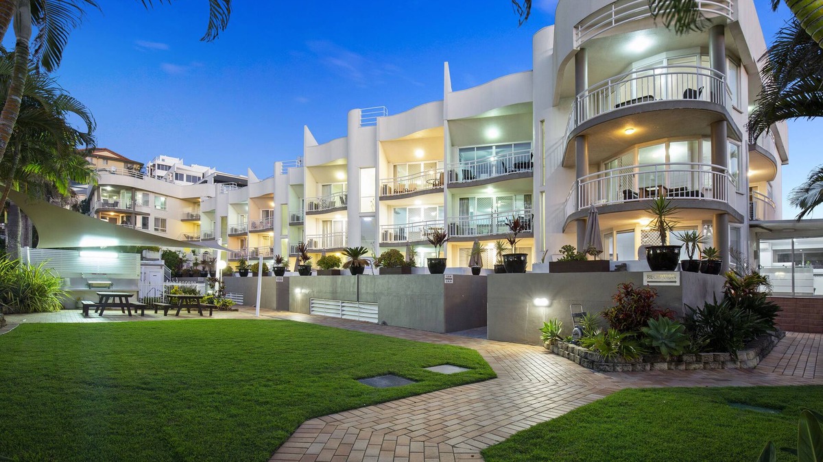 Coolangatta Apartment | Kirra Palms Holiday Apartments