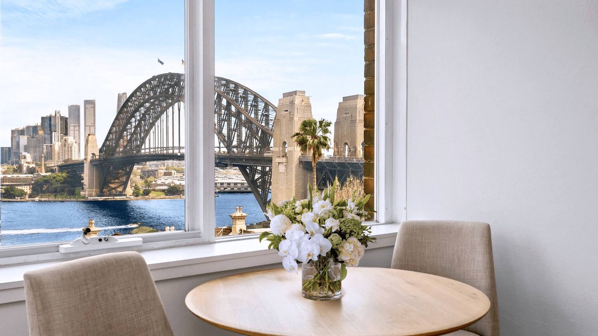 Kirribilli Apartment | Kirribilli - KIR02 - Carabella - Bright 1BR with Iconic Harbour Views Balcony in Peaceful City Fringe Location