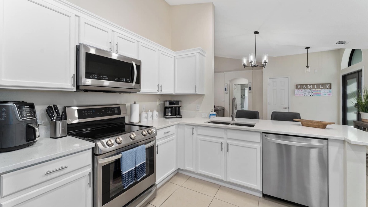 Indian Point House | Kissimmee/20 mins to Disney/Private Heated Pool