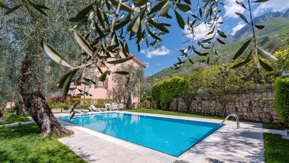 Assenza Apartment | KITE BETH'S HOUSE