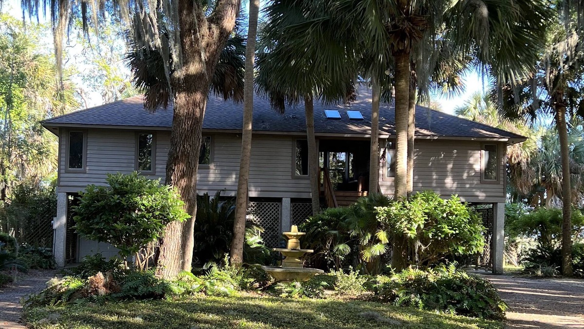 Valona House | Kittle's Island Serenity with endless views and total Relaxation