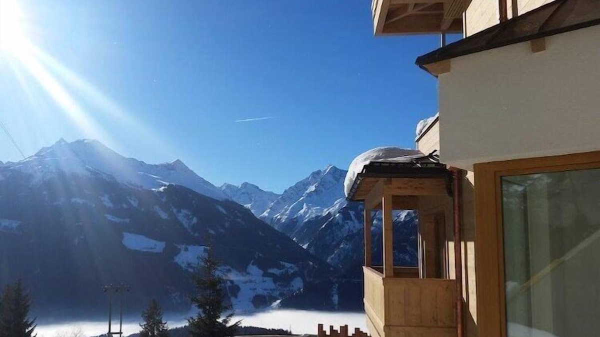 Paß Thurn Apartment | Kitzbühel alpine lodge with private infrared sauna