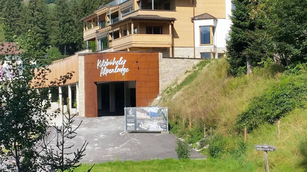Paß Thurn Apartment | Kitzbüheler Alpenlodge Top A7 with private infrared cabin