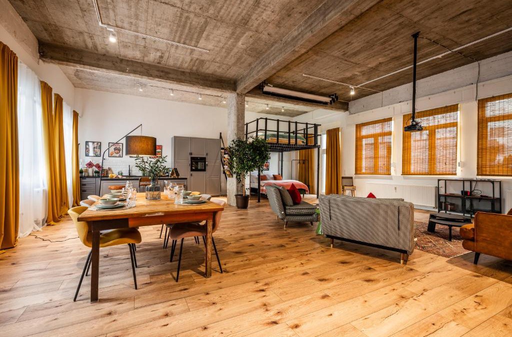 Ostviertel Apartment | Klassen Stay - Exklusives Loft - XXL Leinwand - 4 km Messe, 1,5 km HBF