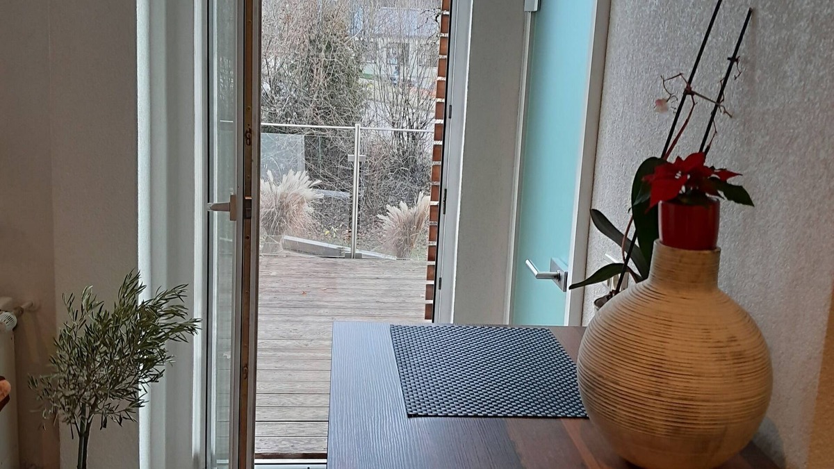 Sigmaringen Apartment | Kleine Gemütliche Ferienwohnung für 2 Personen Nahe Stadtzentrum und Schloss