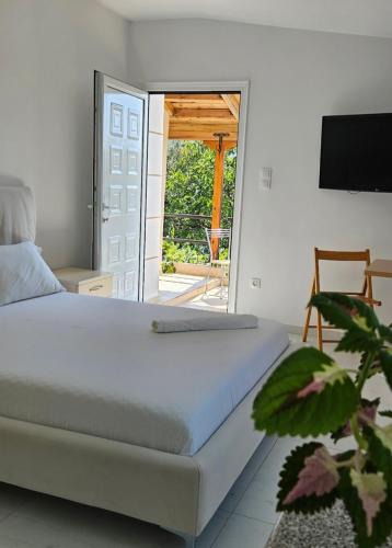 Qeparo House | Klejdi's house