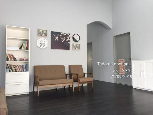 Banting House | KLIA Guesthouse-3 bedroom 2 bathroom