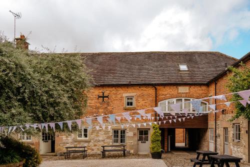 Knockerdown House | Knockerdown Cottages
