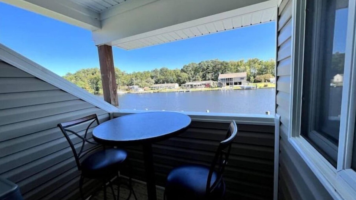 Coinjock Apartment | Knot Four- Balcony View of ICW- Dog Friendly!