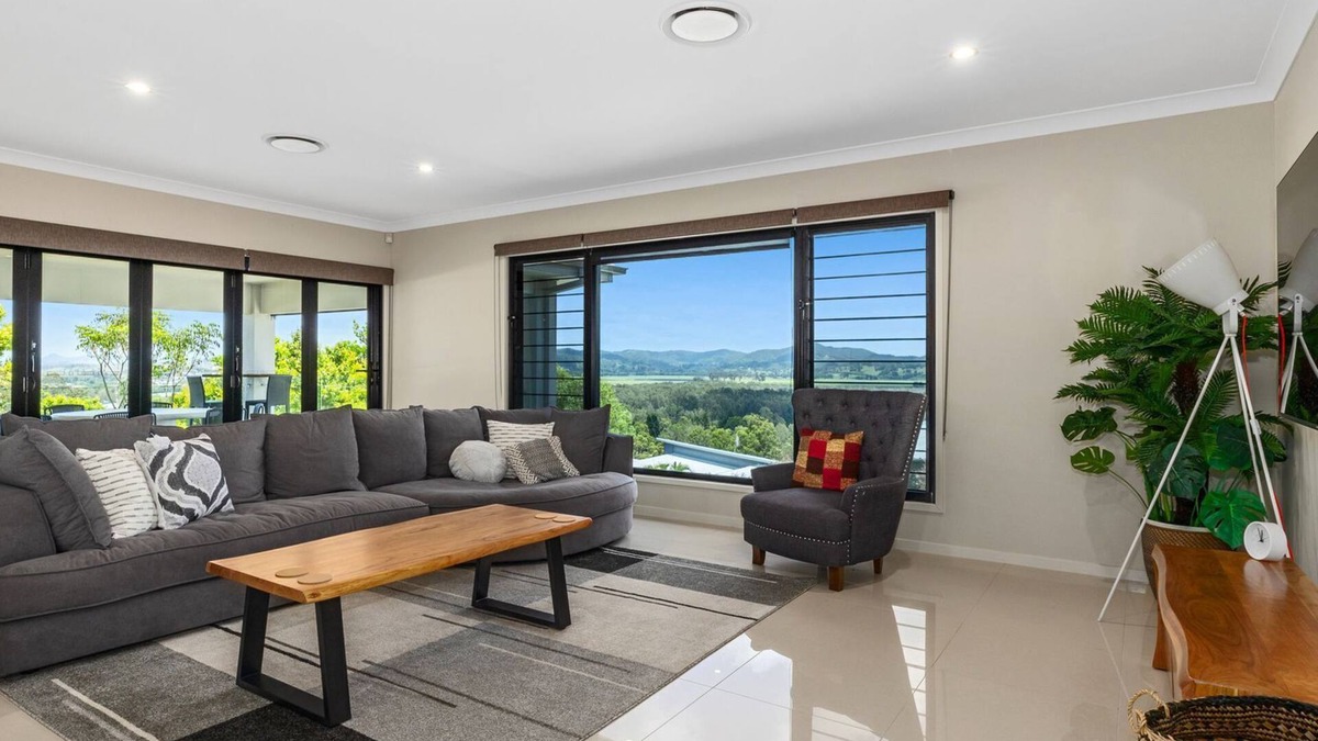 Pottsville House | Koala Vista with Panoramic Views & Pool