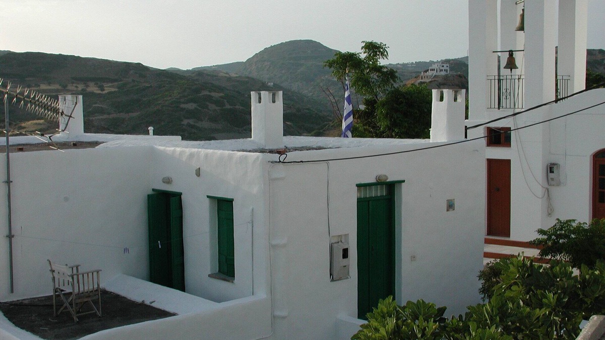 Skiros Apartment | Kochylia trad. House 3 (cypress green) in a central, quiet location