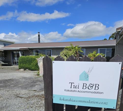 Hokitika House | Kokatahi Accommodation
