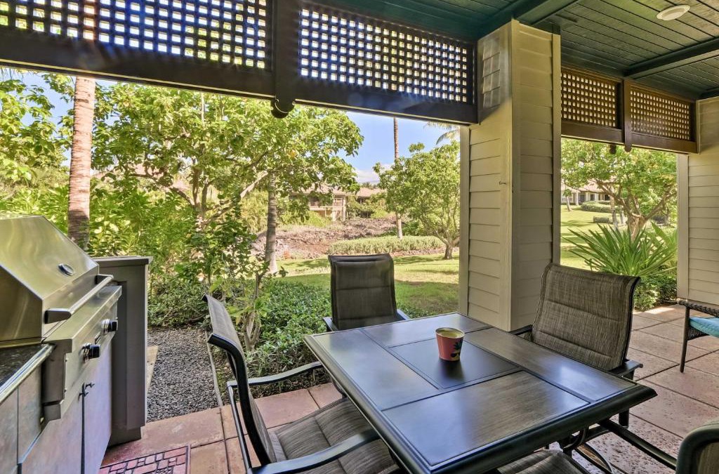 Kulalani Apartment | Kona Coast Condo with Lanai and Outdoor Kitchen!