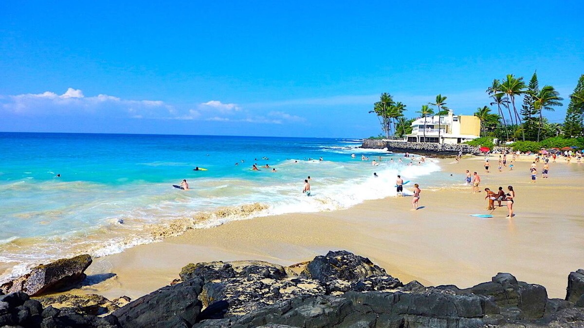 Kahaluu Bay Villa | Kona Family Sanctuary Magic Sands Beach Villa! Book Now For 2025!