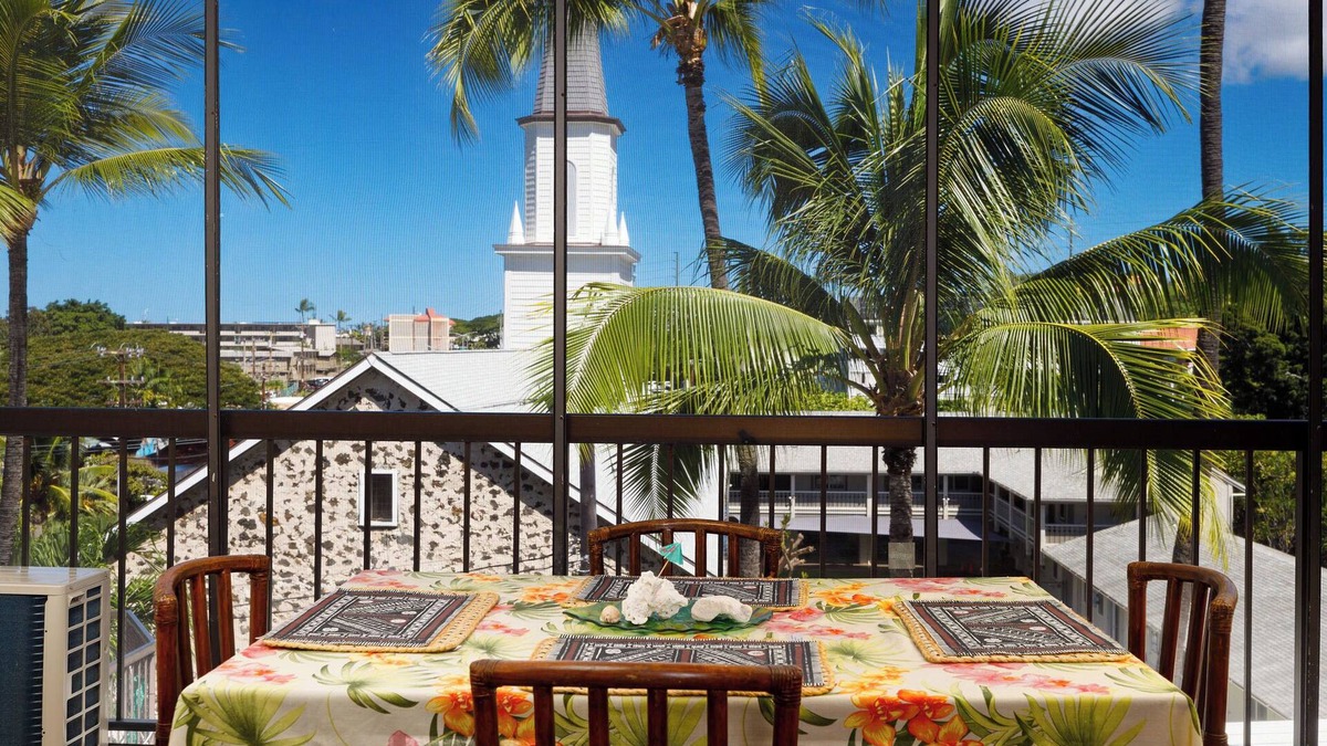Historic Kailua Village Condo | Kona Plaza#411 Top Floor In Heart of Kona Town, Ac & Elevators!