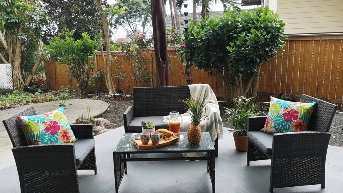 Kona Palisades House | Kona Studio + 2 Small Bonus Rooms, Big Covered Patio, Near Beaches/Airport