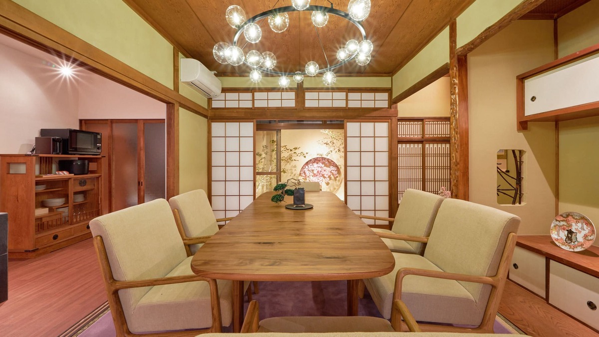 Nishinari House | KONJAKUSO Osaka Tengachaya "NIHONCHA" Tea & Relax