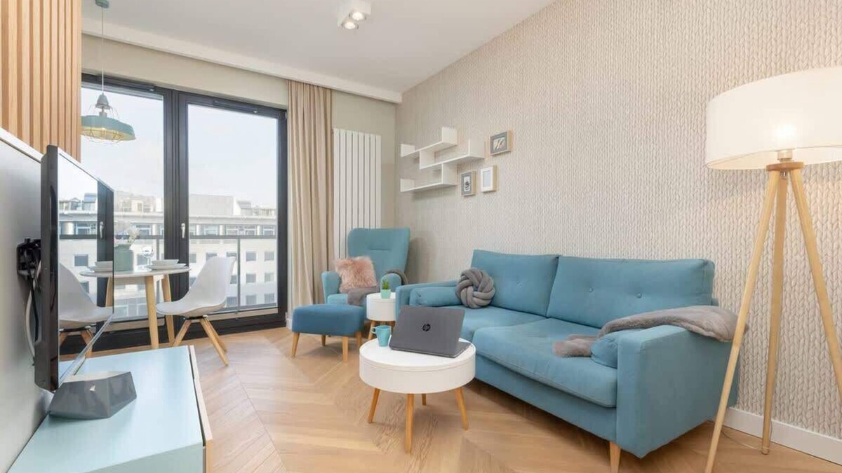 Mokotow Apartment | Konstruktorska 9 | Apartment for Couple | Parking