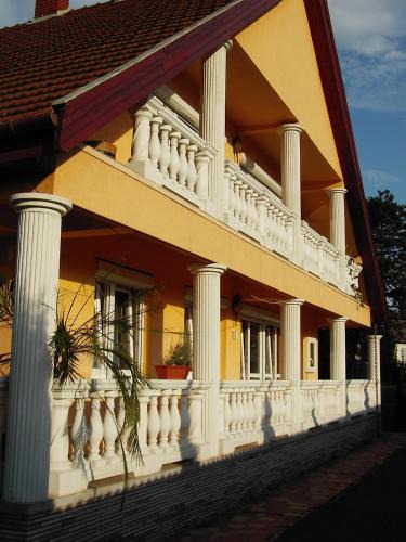 Siofok-Szabadifurdo House | Koppi Ház