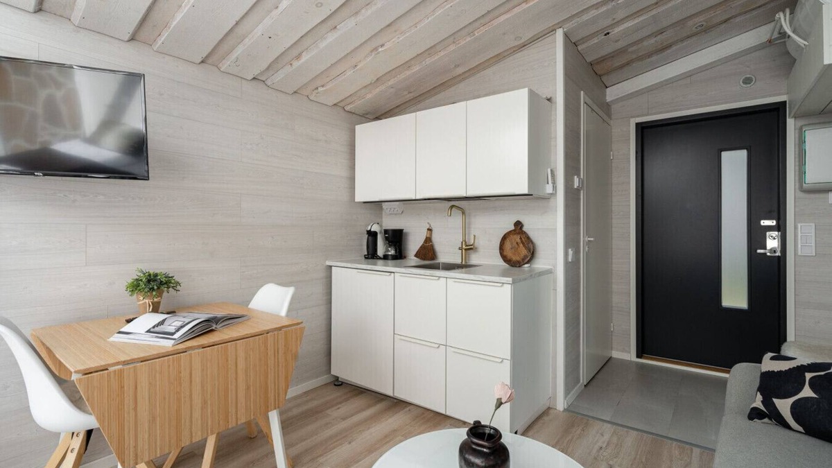 Kuusa Apartment | Koskisviitti 1 - Private & Cozy Suite with Hot Tub
