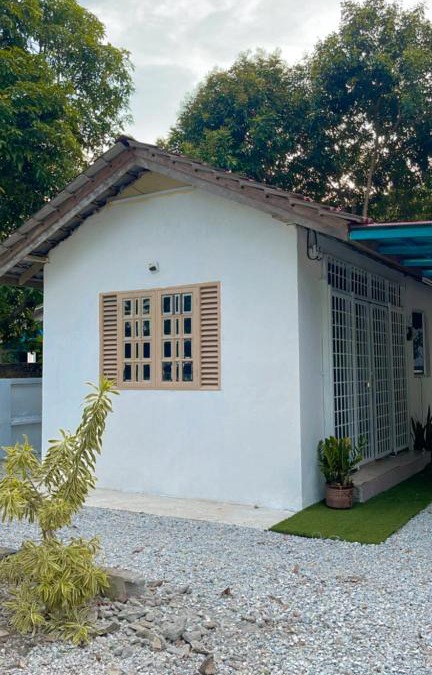 Kota Bharu Ski Chalet | Kota Bharu RS Desa Roomstay