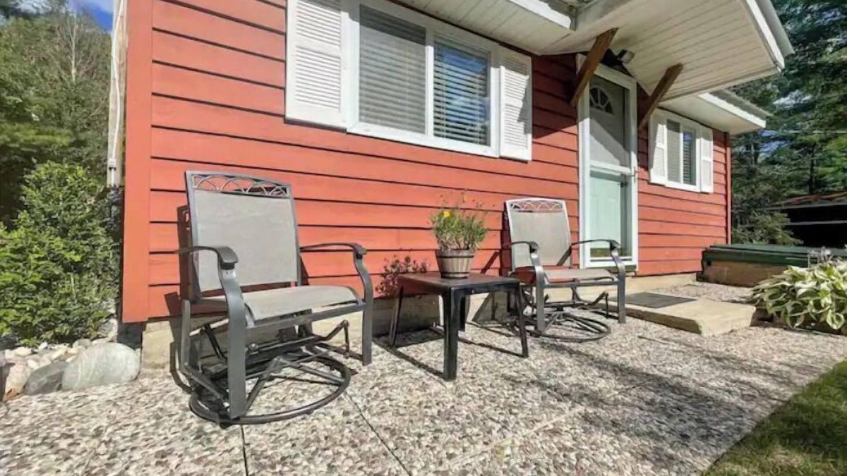 Hillman Cabin | Kozy Kabin in the woods near trails & lakes!