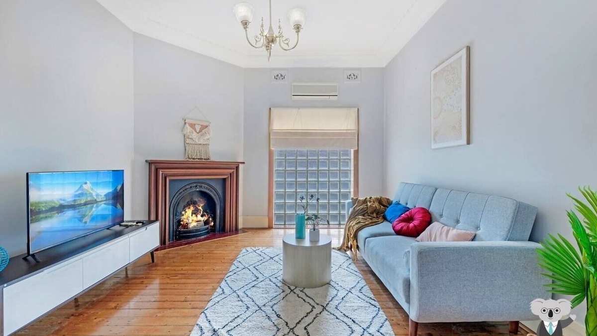 Campsie House | KozyGuru | Campsie | Oldie-Goodie Look 4 Bed House