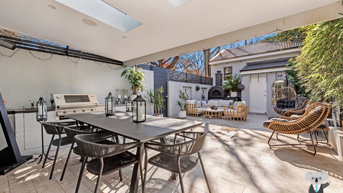 Redfern House | KozyGuru Redfern Luxury House