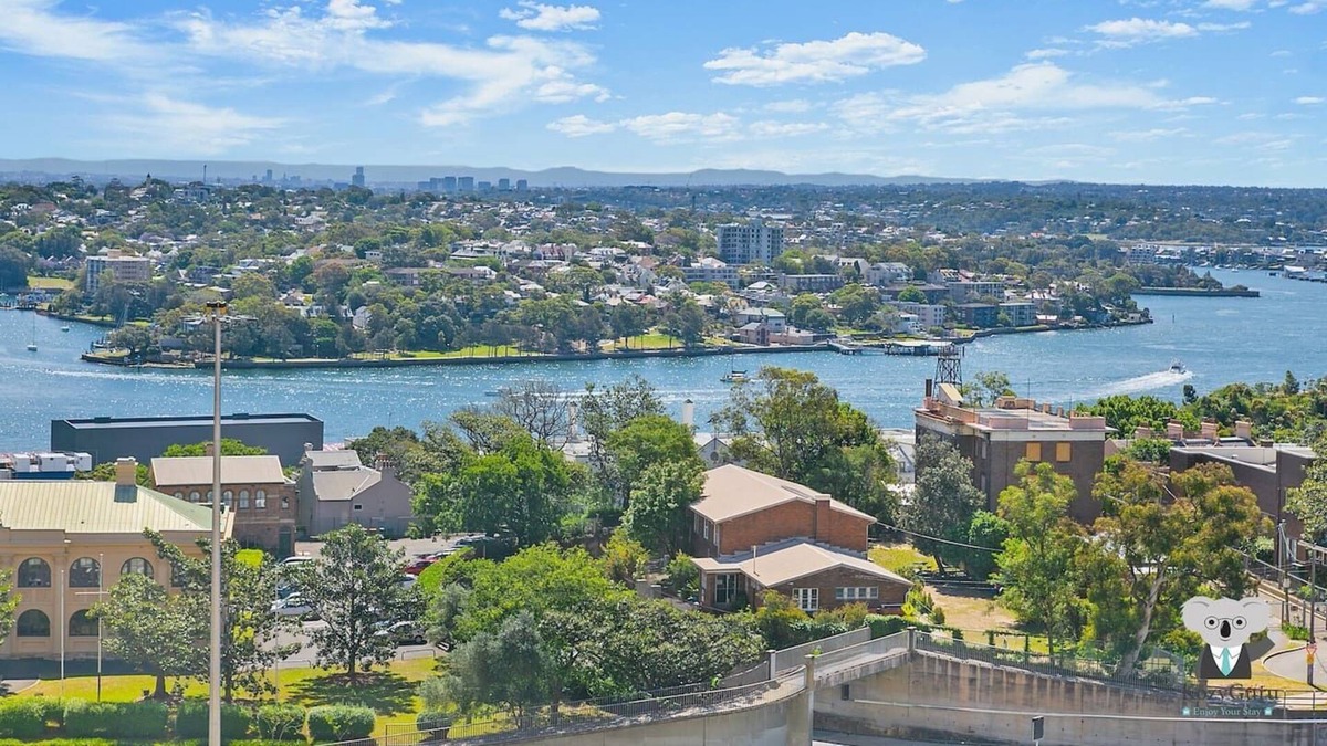 The Rocks Apartment | KOZYGURU | The Rocks | Harbour Bridge View | 1 BED APT | Swimming Pool | NTR098