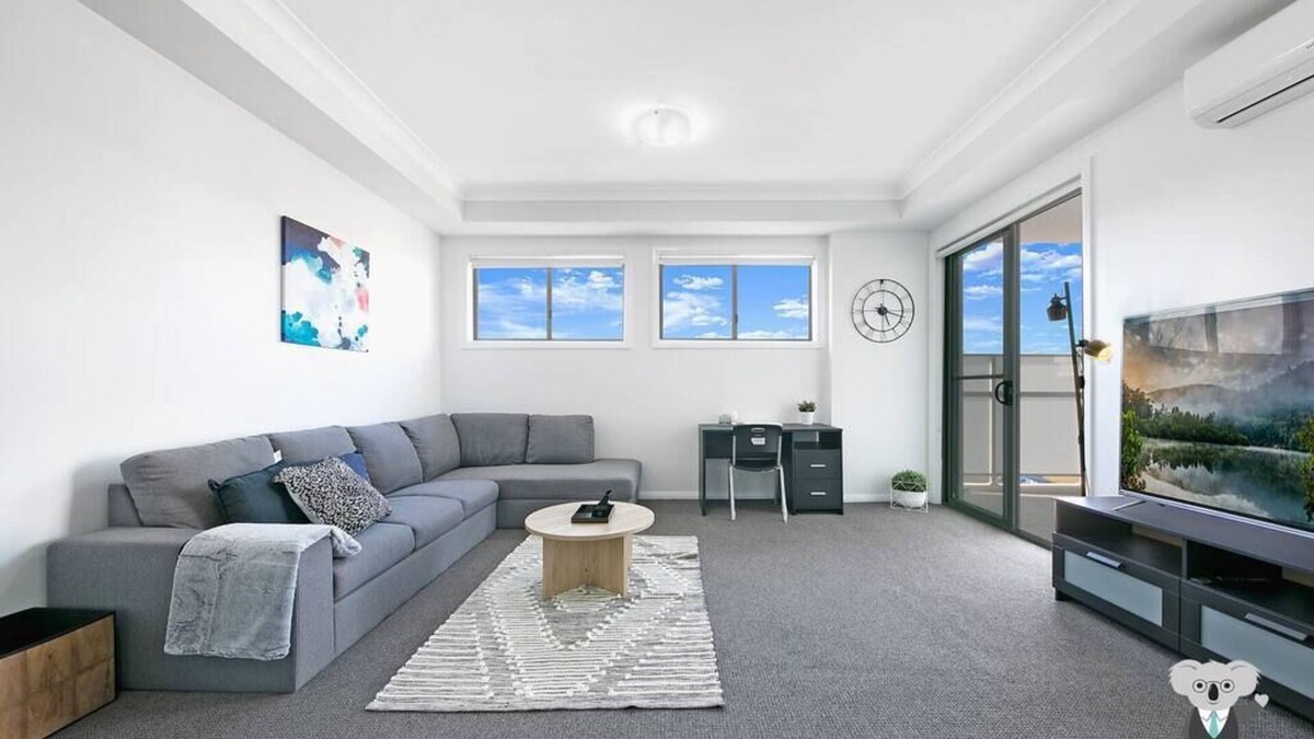 Wentworthville Apartment | KOZYGURU | Wentworthville | Kozy 2 Bed 1 Bath APT | Street Parking