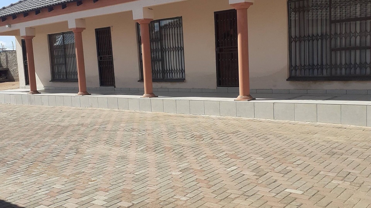 Polokwane House | KPK LODGE
