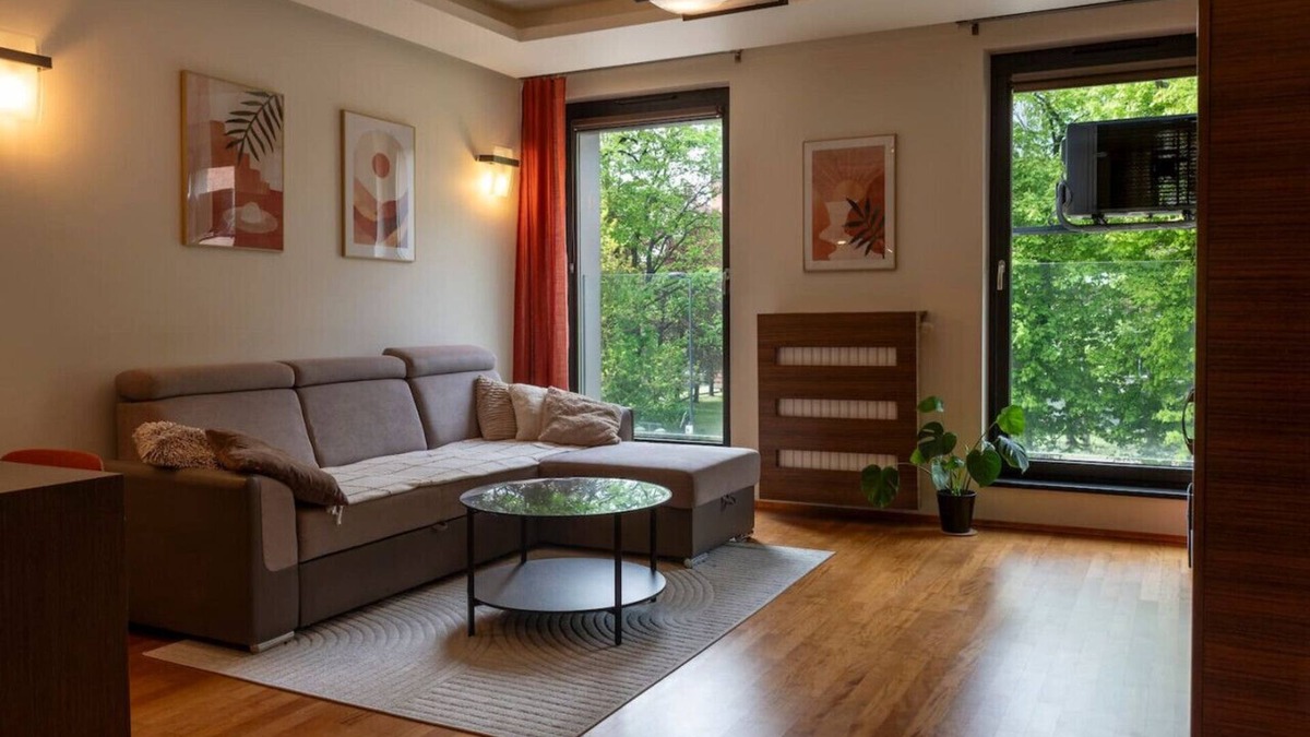 Warszawskie Apartment | Kraków Główny Apartment - Parking, Workspace - by Rentujemy