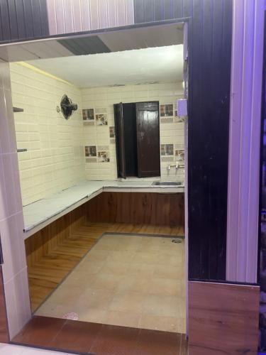 Mallital House | Krishna guest house