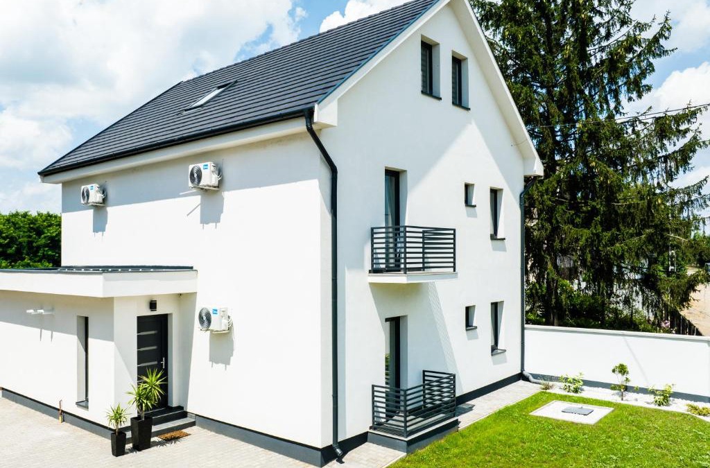 Ujfeherto Apartment | Kriszta Deluxe Vendégház