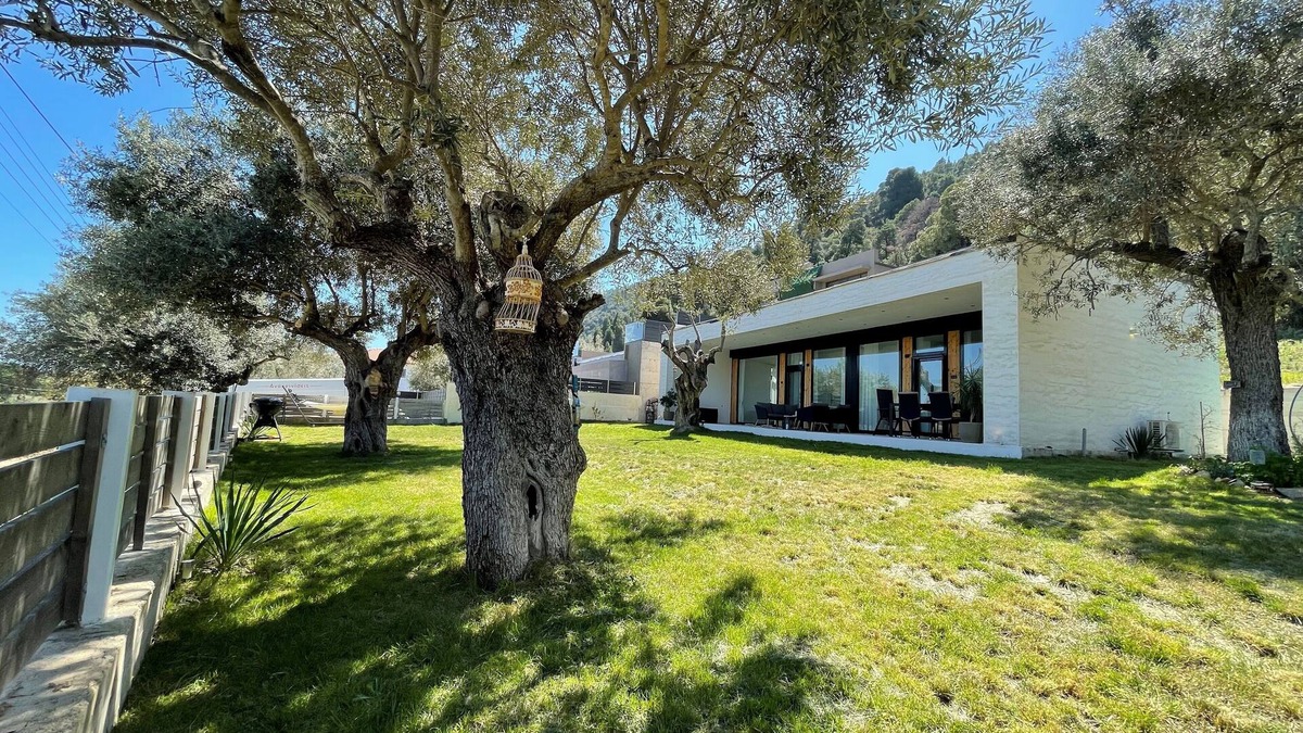 Vourvourou Villa | Krum's Little Secret Villa