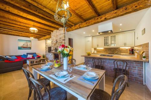 Veliki Drvenik House | Kuća za odmor Đeni