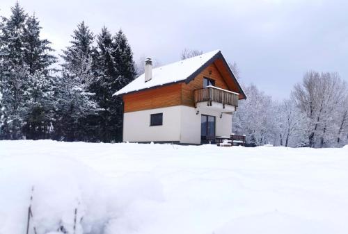 Lic Ski Chalet | Kuća za odmor Zeleni san