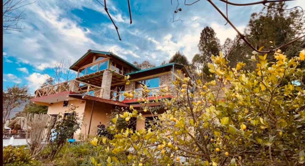 Almora House | Kumaoni Roots
