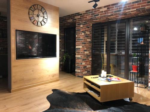 Uralsk Apartment | Kurmangazi 154-7